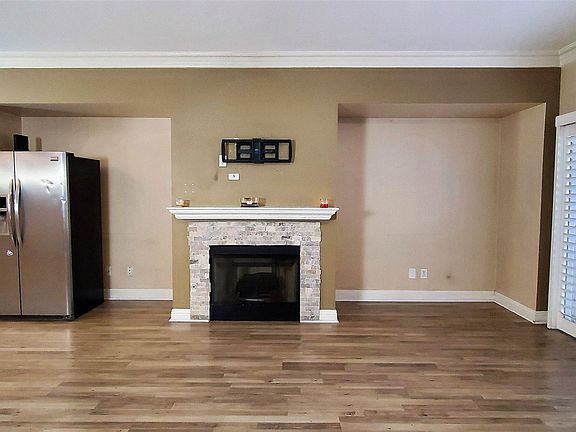 5th image of 40409 Erica Ave