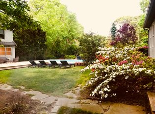166 Woodbine Dr, East Hampton, NY 11937