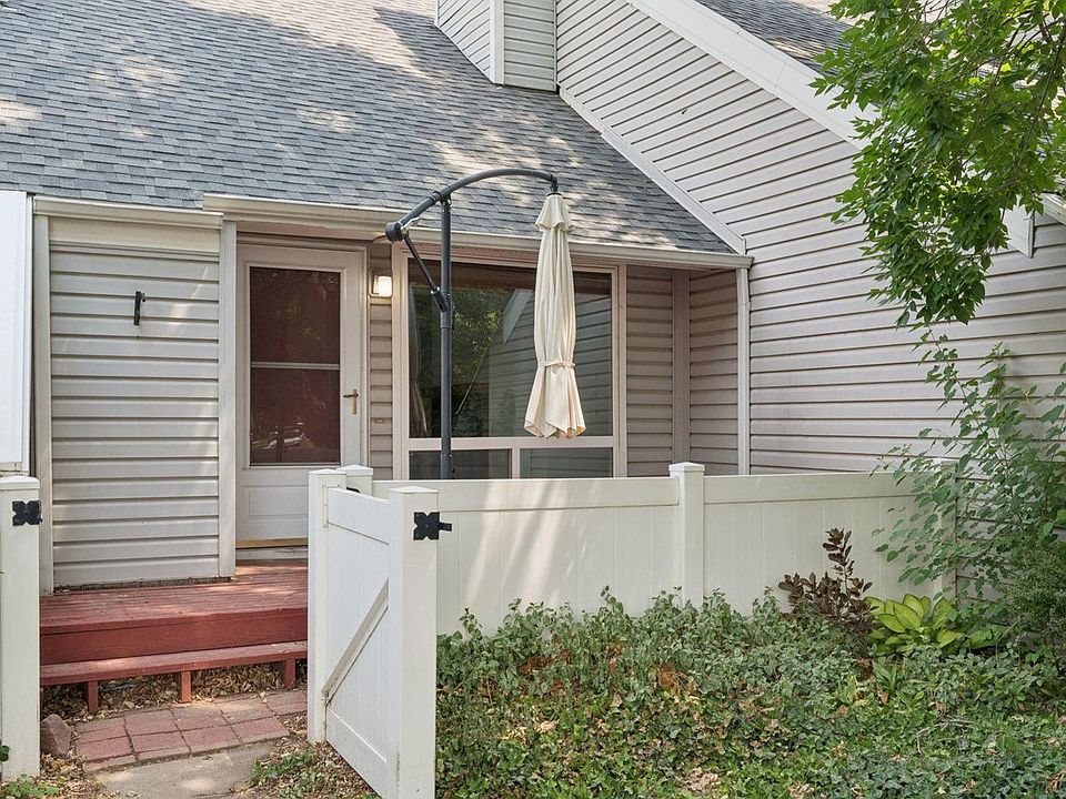 1st image of 2713 W 19th St Dr #5A