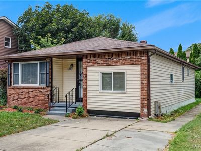 82 John Paul Ct, Buffalo, NY, 14206