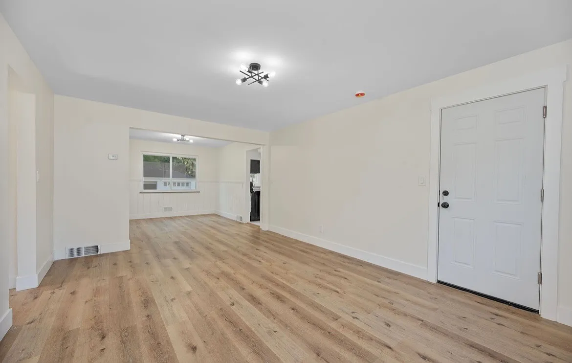2 bed, 1071 sqft, $1,500 — Photo 4
