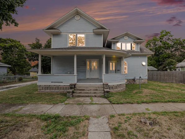 2058 Blodgett St, Muskegon, MI 49441