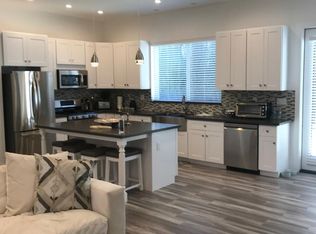 5719 Jumilla Ave, Woodland Hills, CA 91367