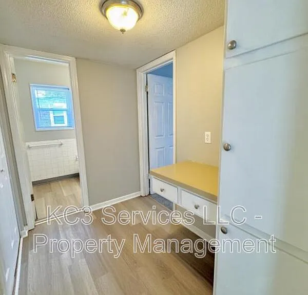 8717 Countryshire Ln — Photo 9