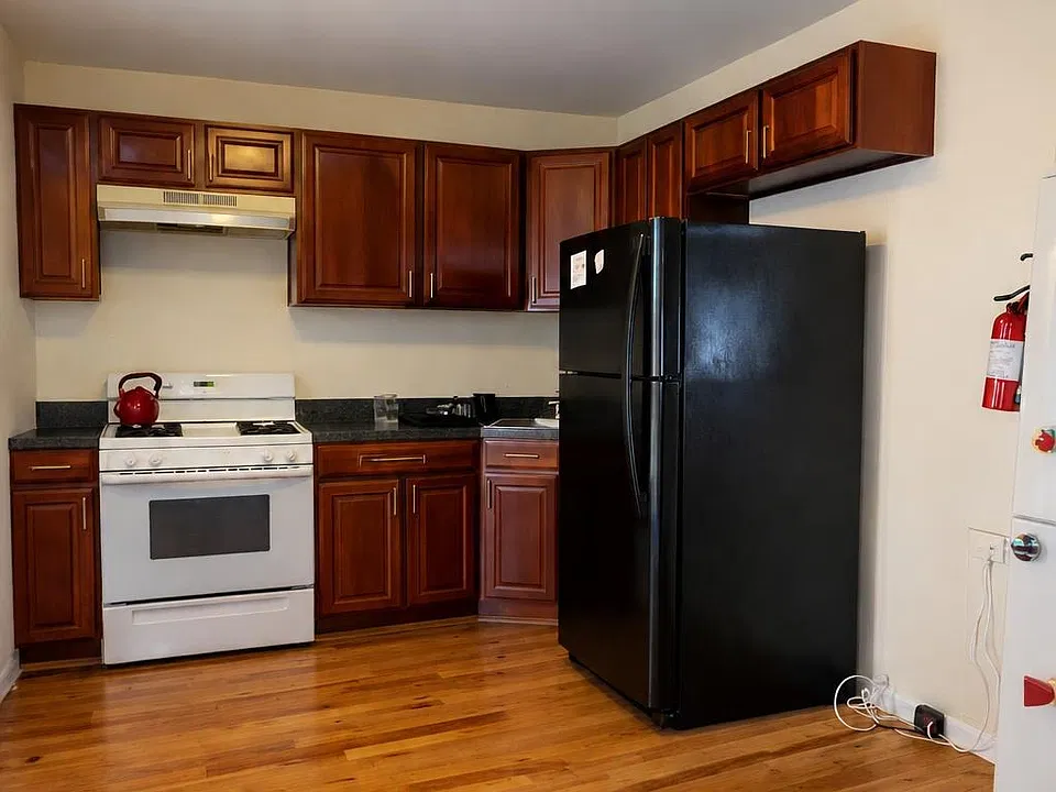 17 Poe Ave #3