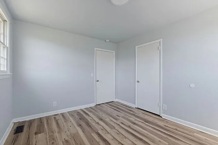 741 McPherson Dr — Photo 19