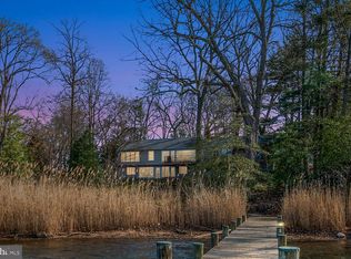 1910 Hidden Point Rd, Annapolis, MD 21409