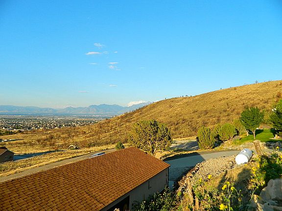 5th image of 15024 S Rose Creek Ln