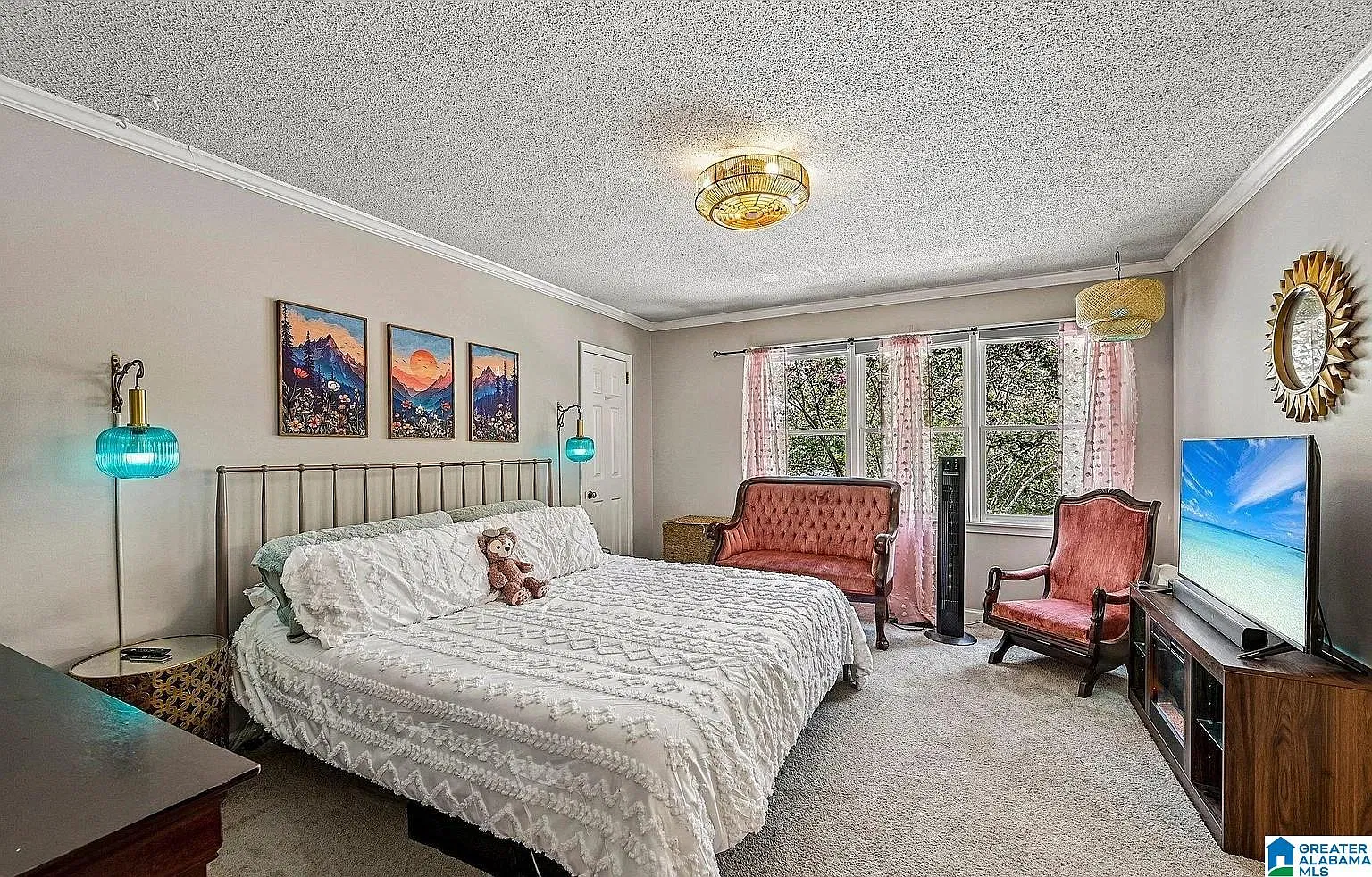3 bed, 2.5 bath, $2,100 — Photo 3