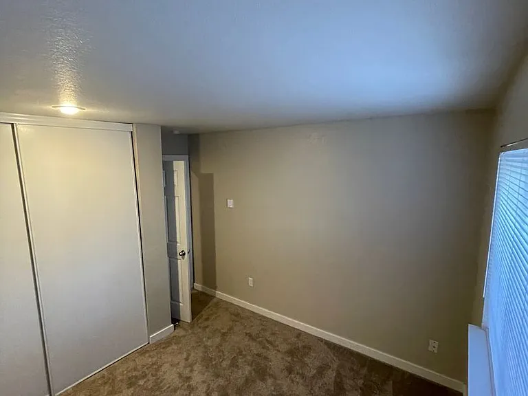 Signature Apartments — Photo 53