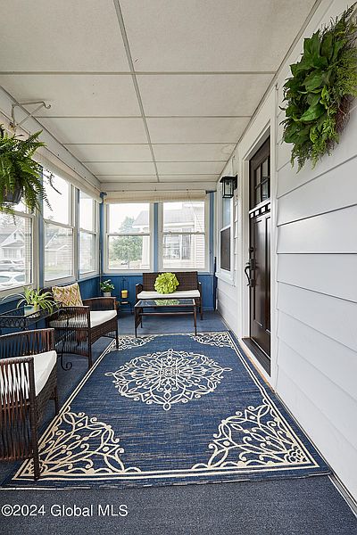 5th image of 25 Elliott Avenue