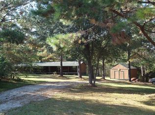 149 Plantation Rd, Carriere, MS 39426