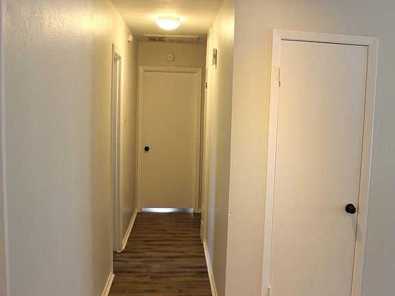 4th image of 1100 Bryan Cir