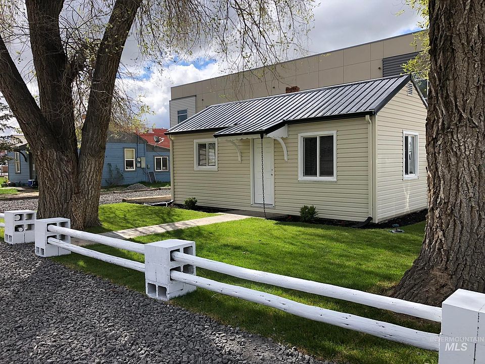 1st image of 1164 Gem Ave