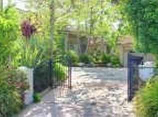 1635 Summitridge Dr, Beverly Hills, CA 90210