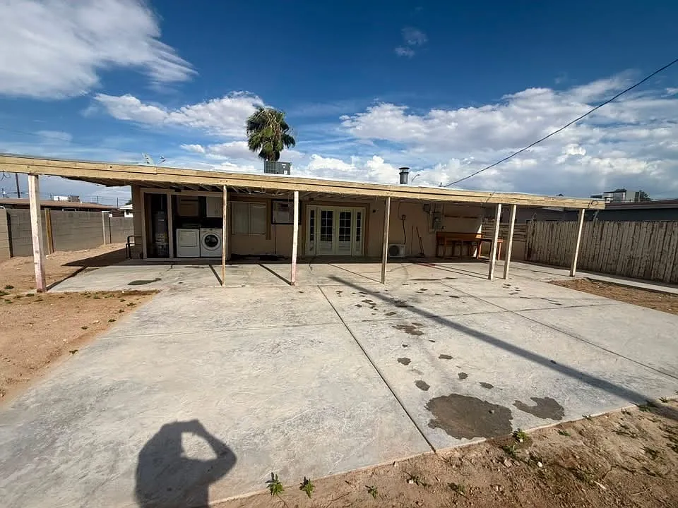 917 Sahara Way