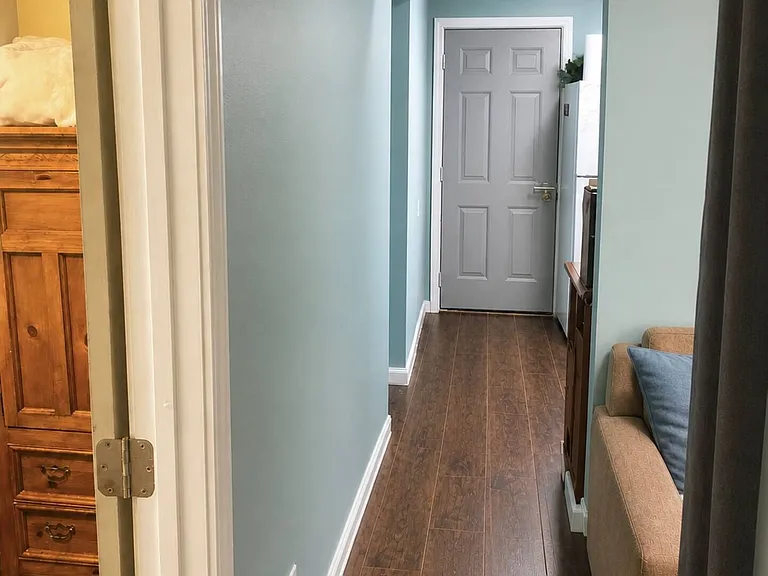 E Farmer Ave — Photo 2
