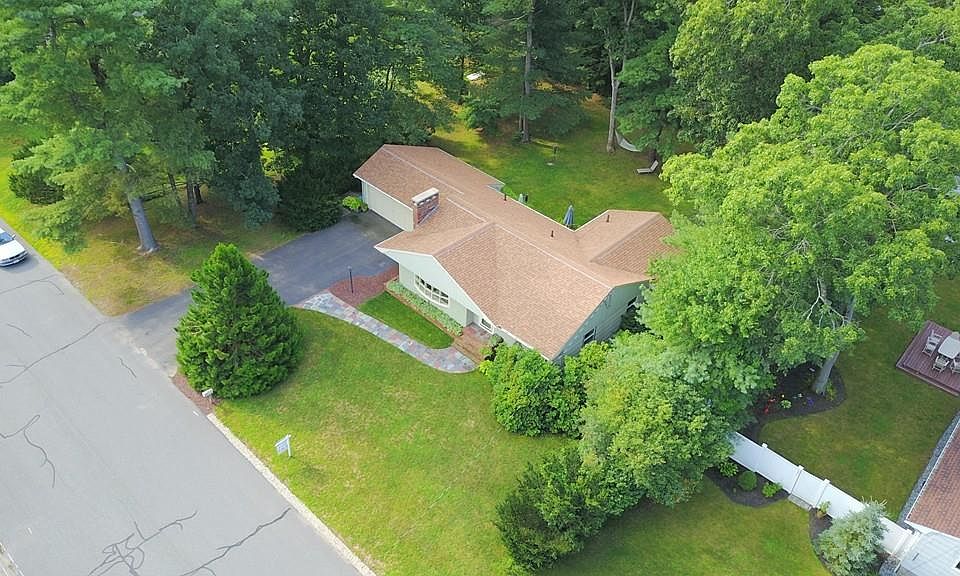 1st image of 179 Plain Dr