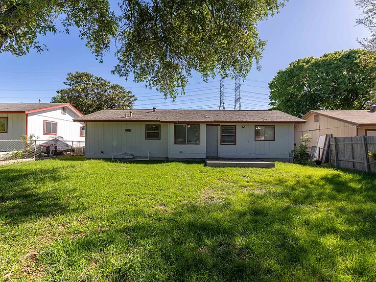4910 Tennyson Dr — Photo 25