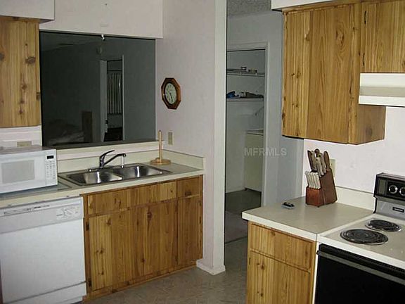 3rd image of 2352 Turpin Dr