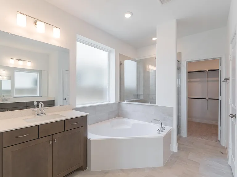 11219 Tropical Forest Way — Photo 25