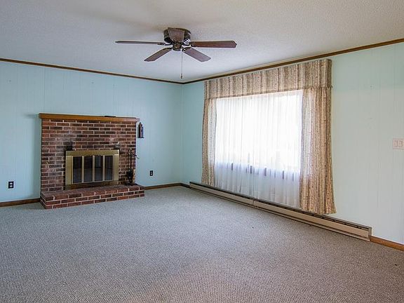 2nd image of 27644 Thistle Ln