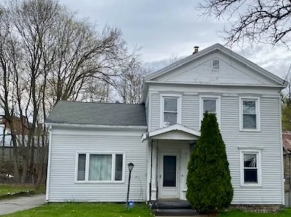 3 Genesee St, New Berlin, NY 13411