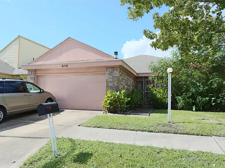 6214 Grandvale Dr — Photo 1