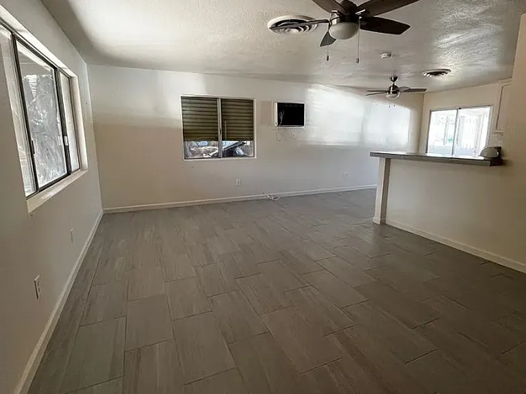 61602 Capilla Dr — Photo 5