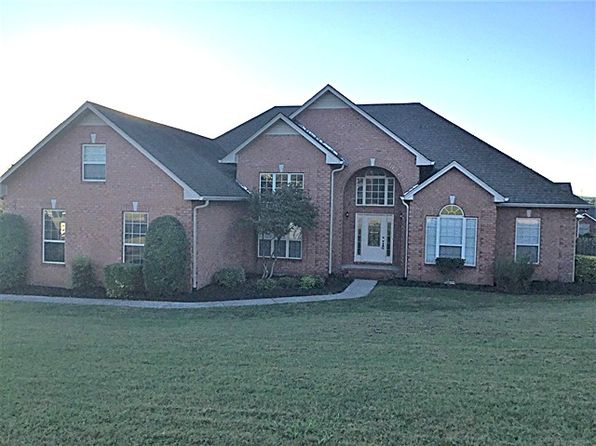 210 Fox Hunt Ln