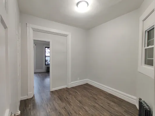 Rented by Signature Property Realty | media 10