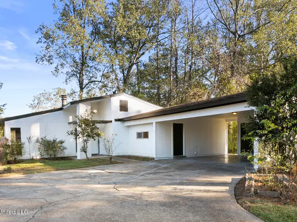 804 Pinehurst St, Clinton, MS 39056