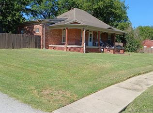 1524 E Spring St, Collinsville, OK 74021