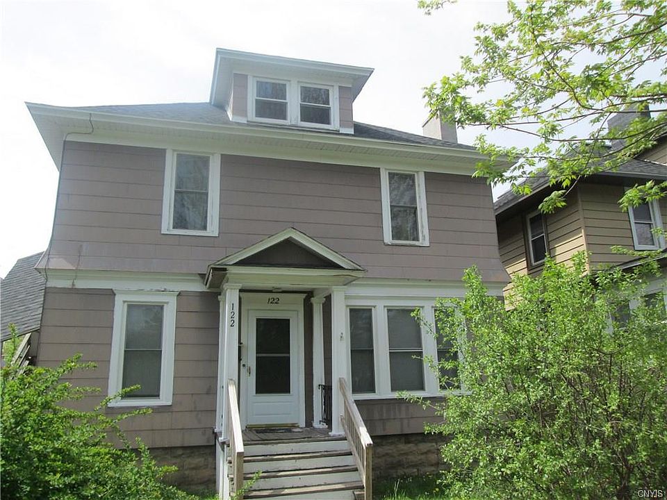 1st image of 122 Park Dr W