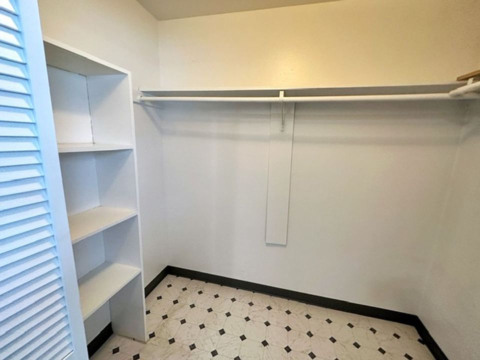 1st image of 3401 Eureka St APT 6B
