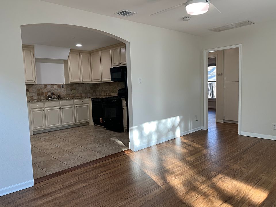 Living Room to Kitchen