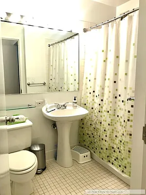 Rented by LL Real Estate Services | media 14