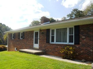 987 Old Highway 16, Jefferson, NC 28640