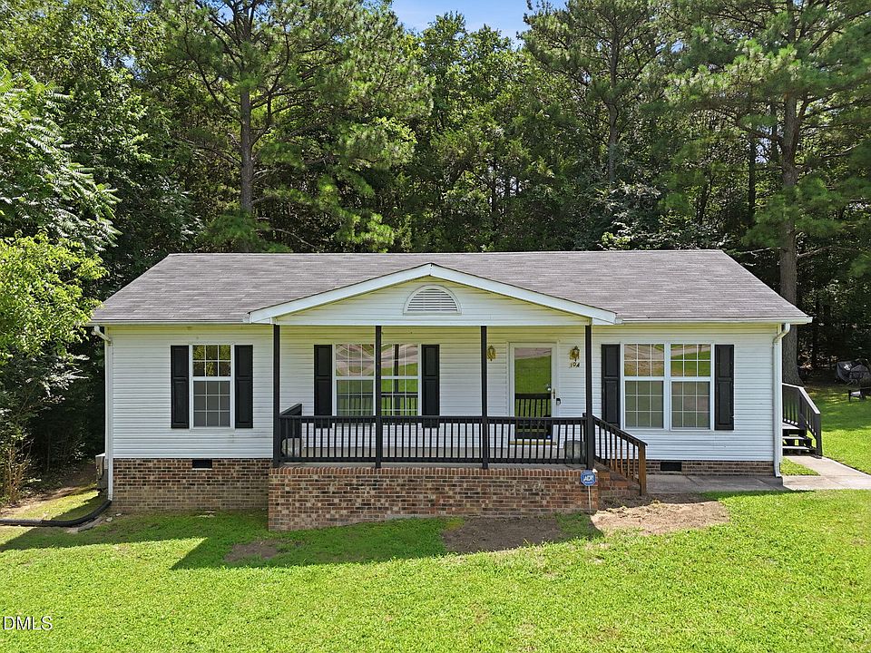 1st image of 104 Pine Forest Dr