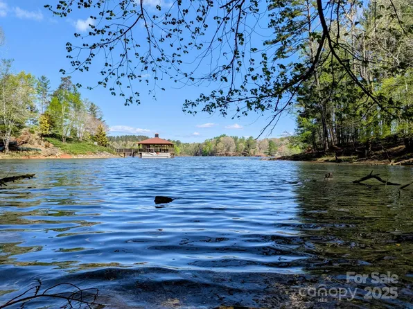 1039 Paso Fino Ln #211, Connelly Springs, NC 28612