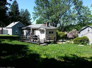 138 Card St #R, Willimantic, CT 06226