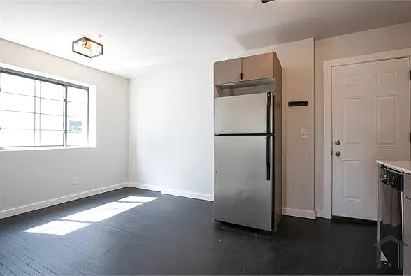 1 bed, $2,200 — Photo 4