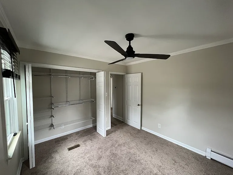 23124 Grove St — Photo 10