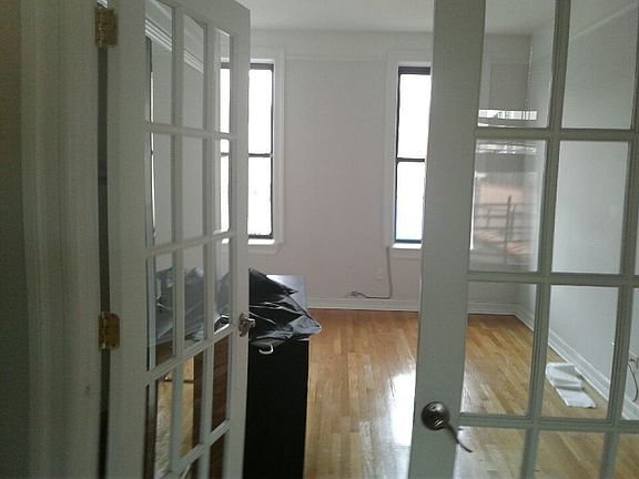 5th image of 370 Manhattan Ave APT 6H