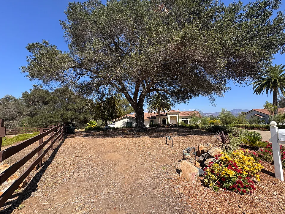 1011 Jimlojan Rd
