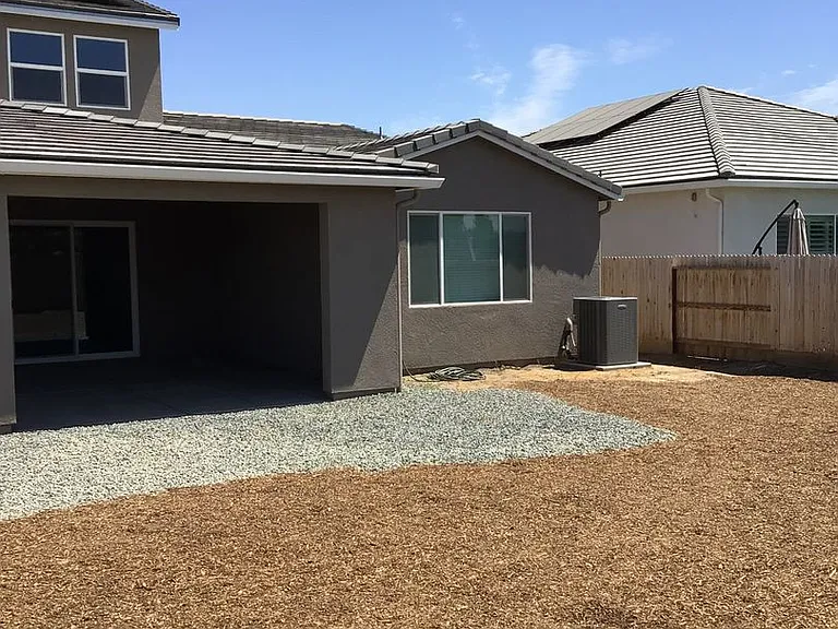 2901 Sand Hills Ave — Photo 32