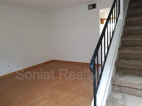 2nd image of 3029 16th St Unit C-3029c