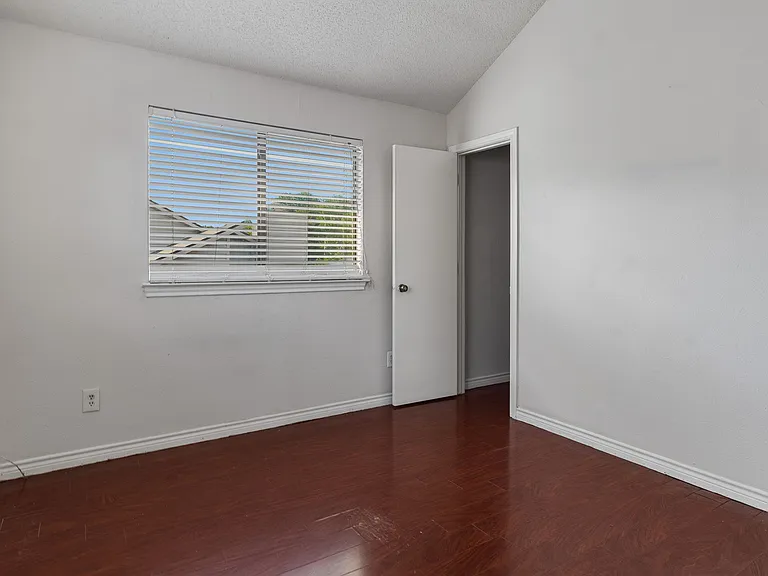 3411 Taurus Dr — Photo 9