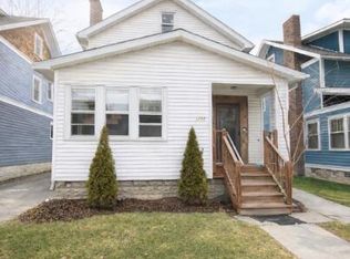 1713 Stanley Ct, Lansing, MI 48912