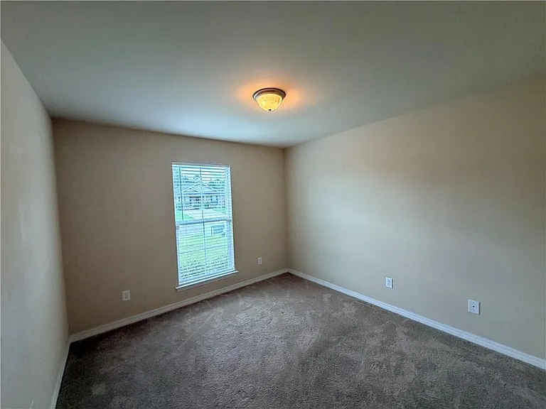 9646 Estate Dr — Photo 27